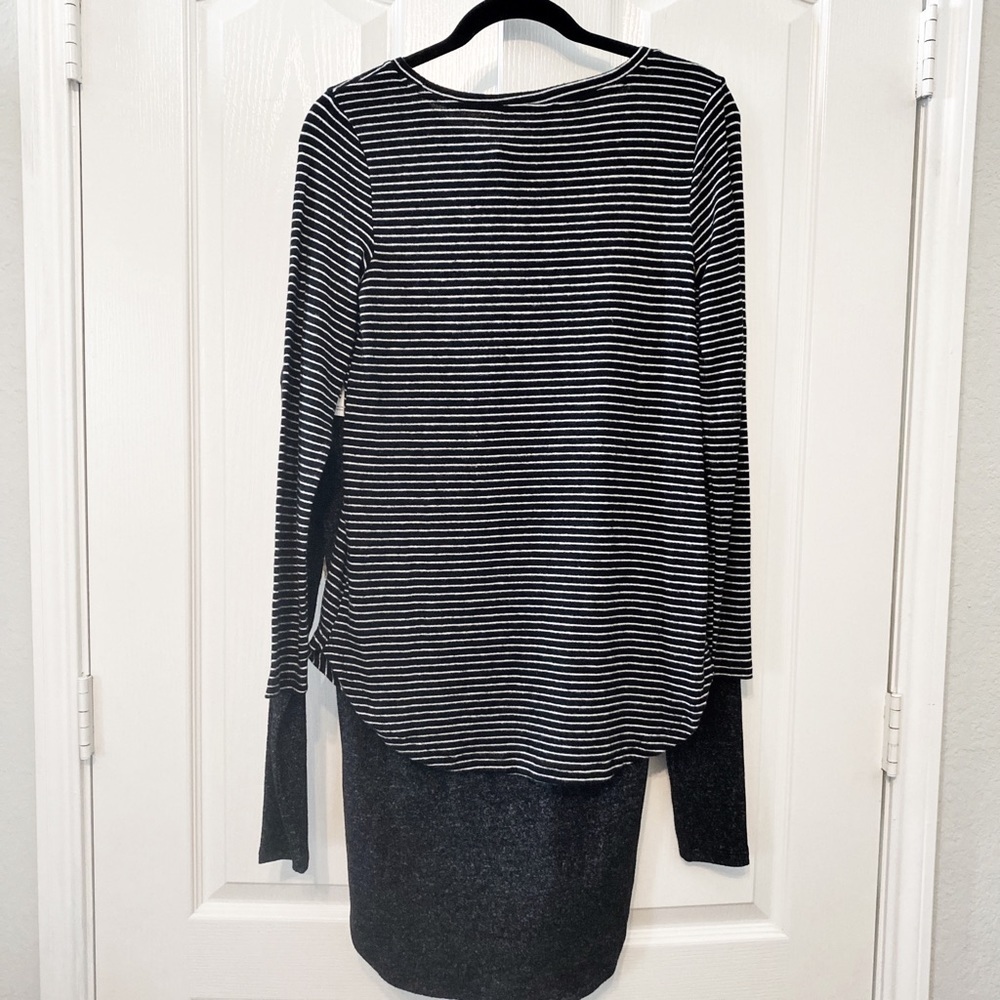 Old Navy 2 long Sleeve Shirt Top Size XS Striped and dark gray